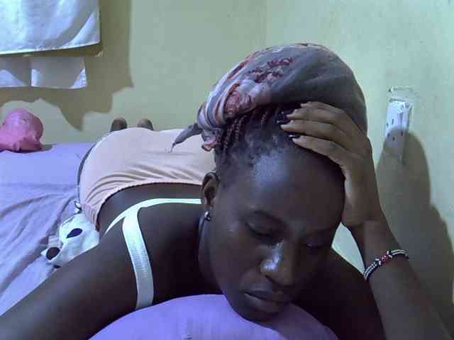 sexxy-maya1 webcam