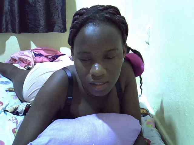 sexxy-maya1 webcam