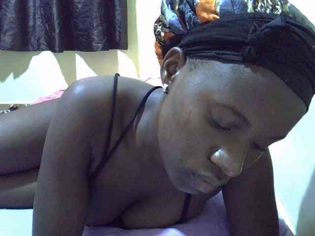 sexxy-maya1 webcam