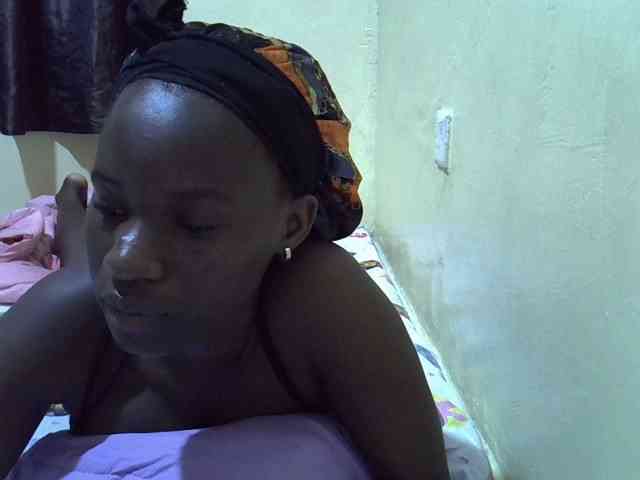 sexxy-maya1 webcam