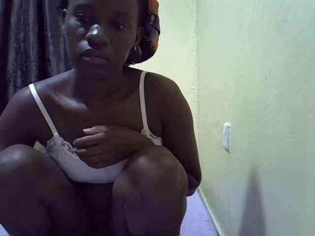sexxy-maya1 webcam