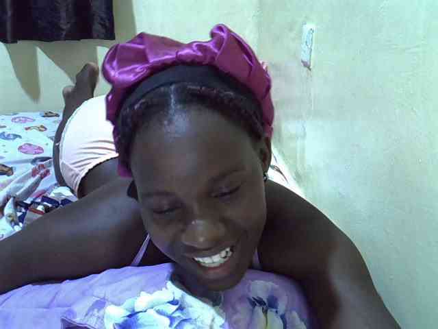 sexxy-maya1 webcam