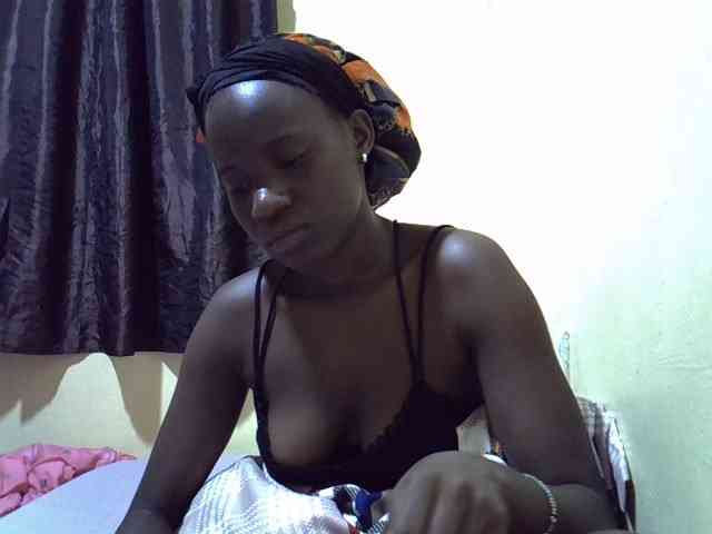 sexxy-maya1 webcam