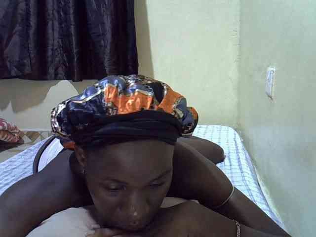 sexxy-maya1 webcam