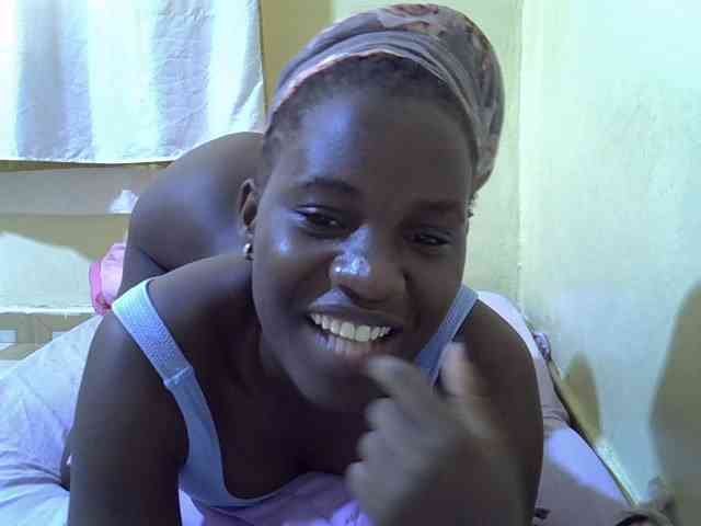 sexxy-maya1 webcam