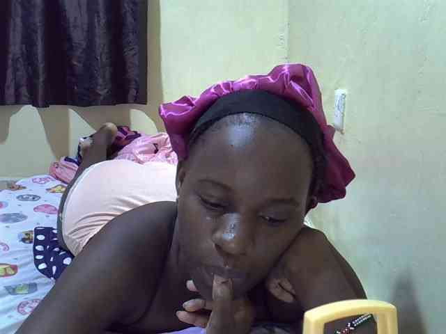 sexxy-maya1 webcam