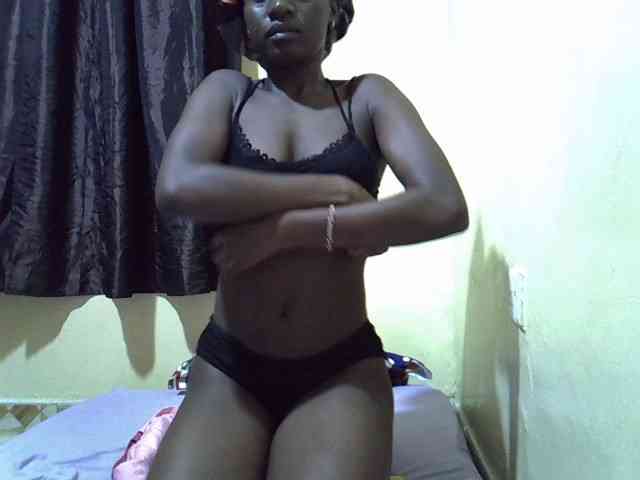 sexxy-maya1 webcam