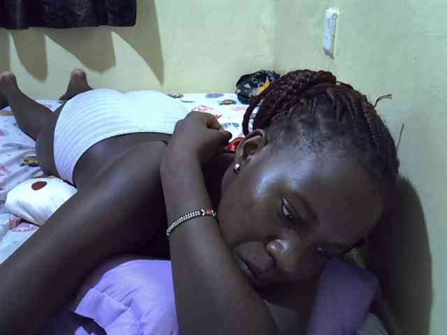 sexxy-maya1 webcam