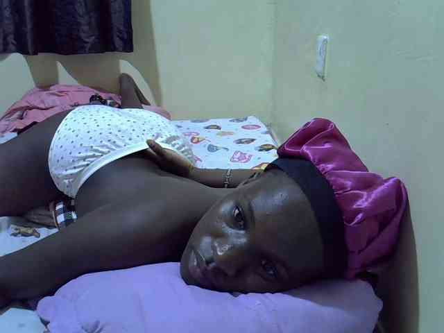 sexxy-maya1 webcam