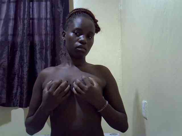 sexxy-maya1 webcam