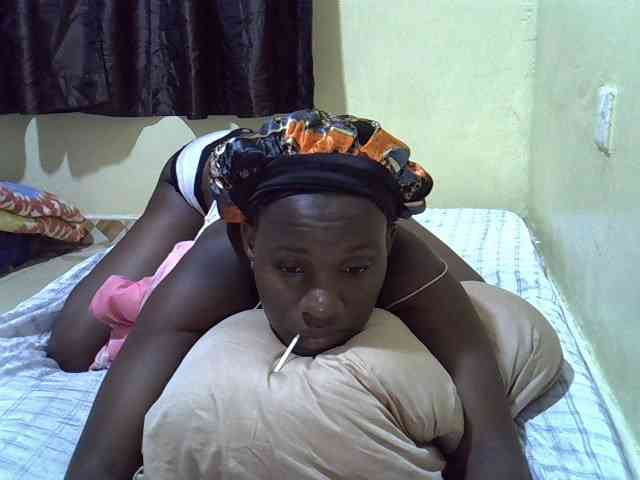 sexxy-maya1 webcam