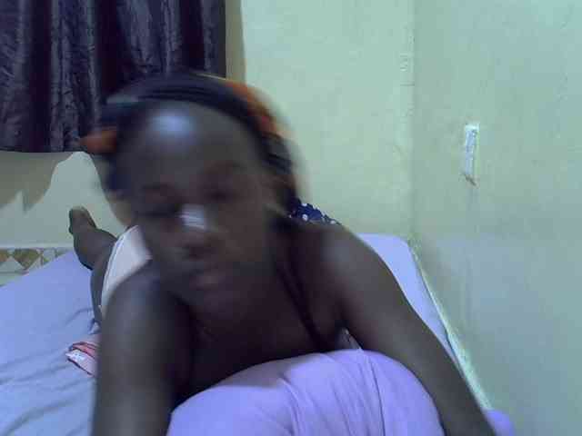 sexxy-maya1 webcam