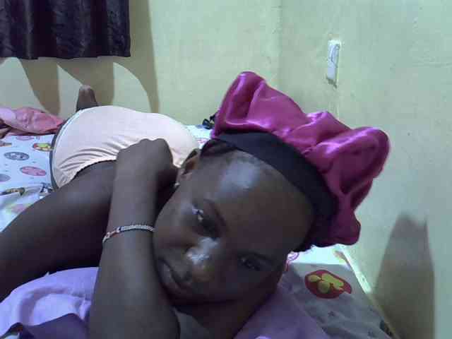 sexxy-maya1 webcam