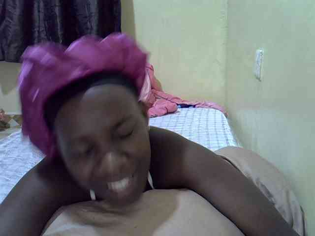 sexxy-maya1 webcam