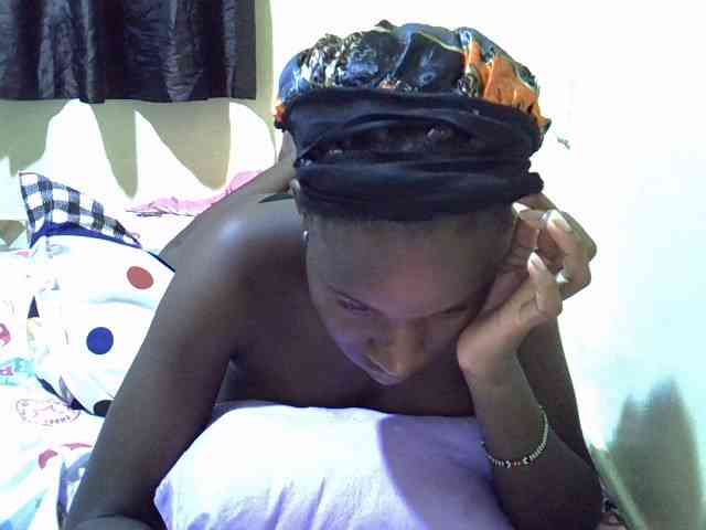 sexxy-maya1 webcam