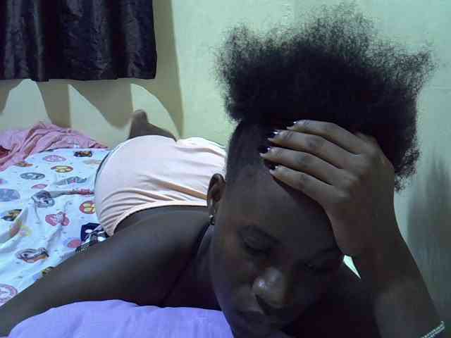 sexxy-maya1 webcam