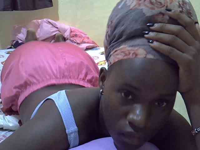 sexxy-maya1 webcam