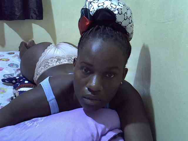 sexxy-maya1 webcam