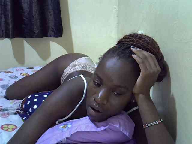 sexxy-maya1 webcam