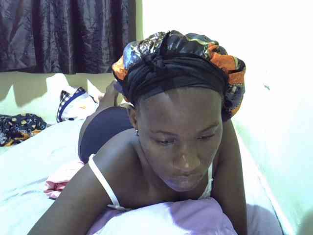 sexxy-maya1 webcam