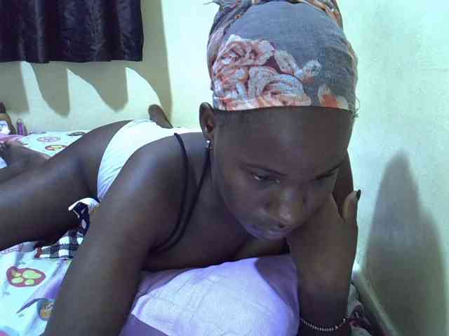 sexxy-maya1 webcam