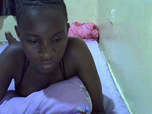 sexxy-maya1 webcam