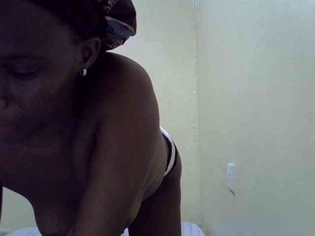 sexxy-maya1 webcam
