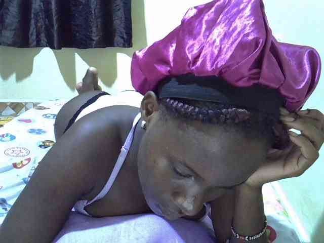sexxy-maya1 webcam
