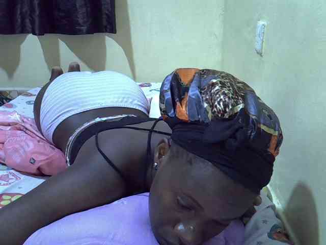sexxy-maya1 webcam