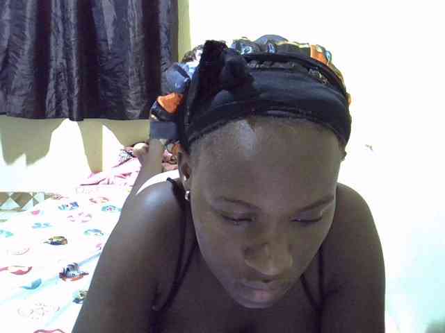sexxy-maya1 webcam