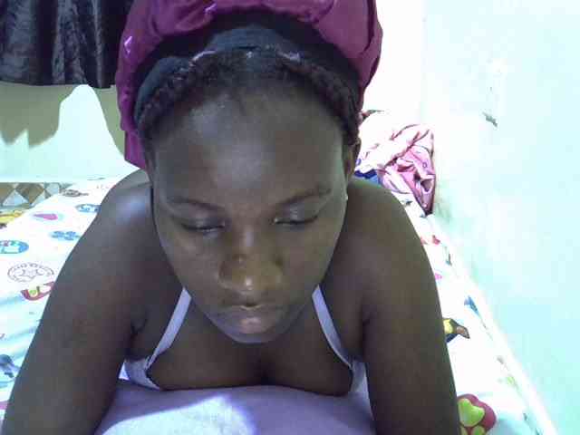 sexxy-maya1 webcam
