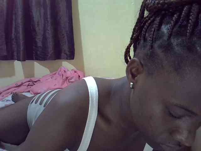 sexxy-maya1 webcam