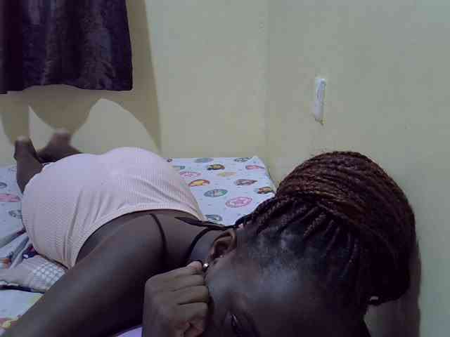 sexxy-maya1 webcam