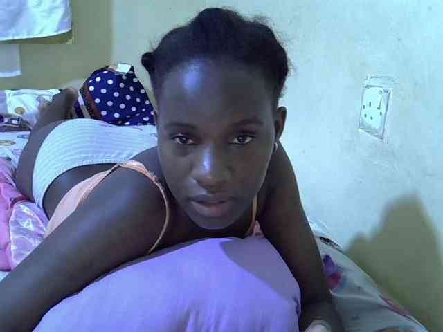 sexxy-maya1 webcam