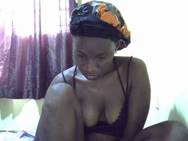 sexxy-maya1 webcam