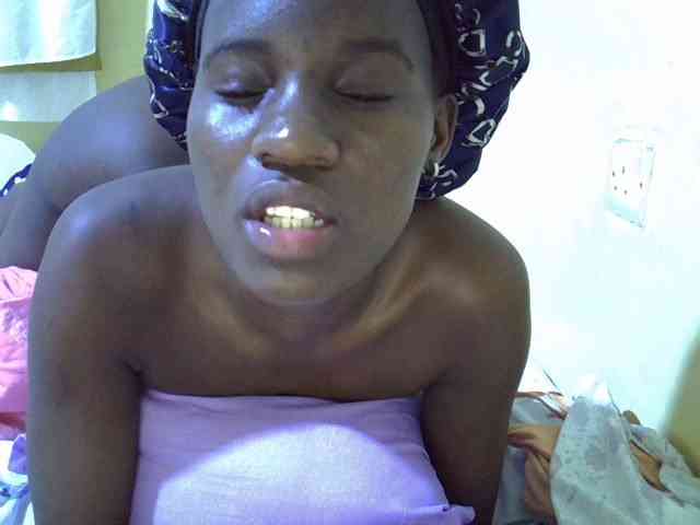 sexxy-maya1 webcam
