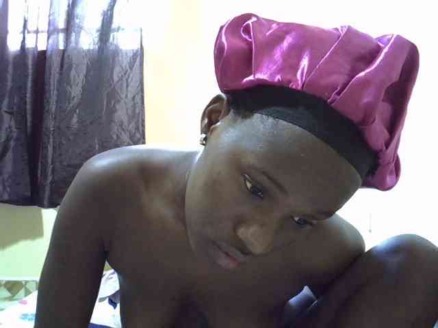 sexxy-maya1 webcam
