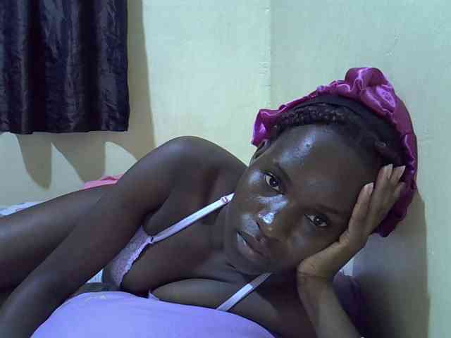 sexxy-maya1 webcam