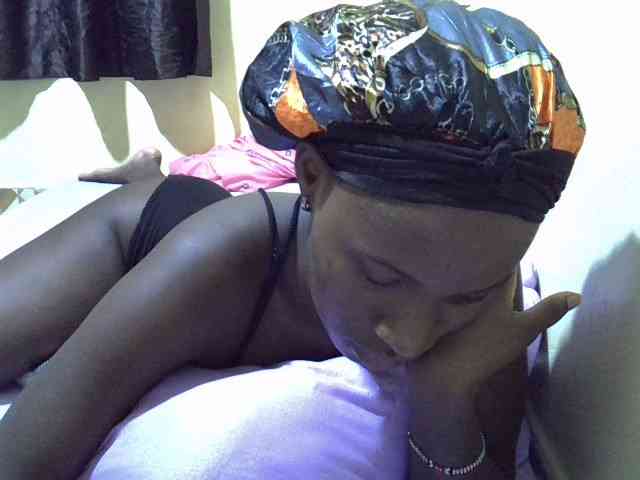 sexxy-maya1 webcam
