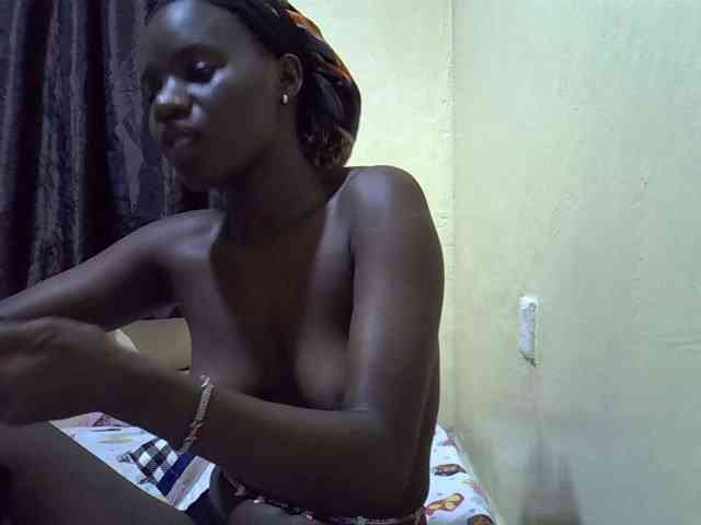 sexxy-maya1 webcam