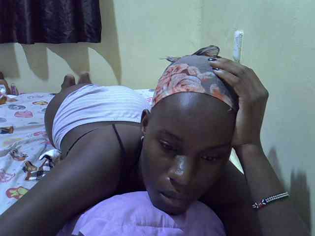 sexxy-maya1 webcam
