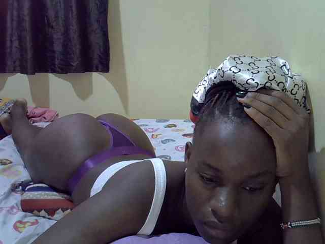 sexxy-maya1 webcam