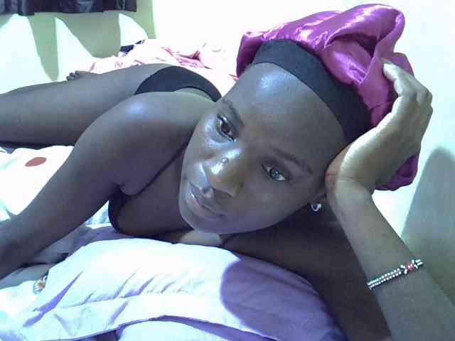 sexxy-maya1 webcam