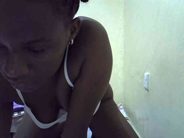 sexxy-maya1 webcam