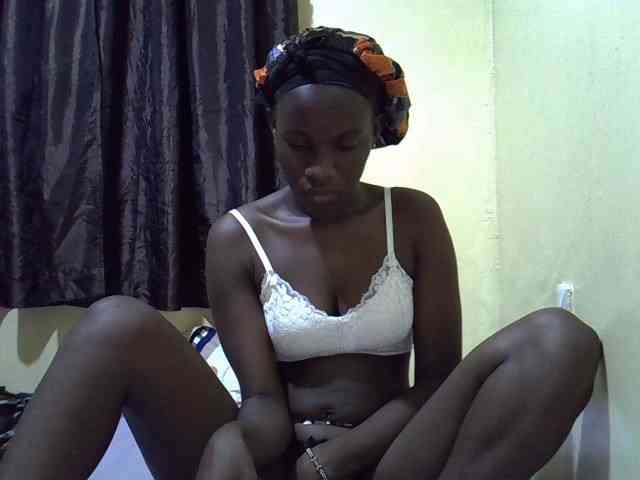 sexxy-maya1 webcam