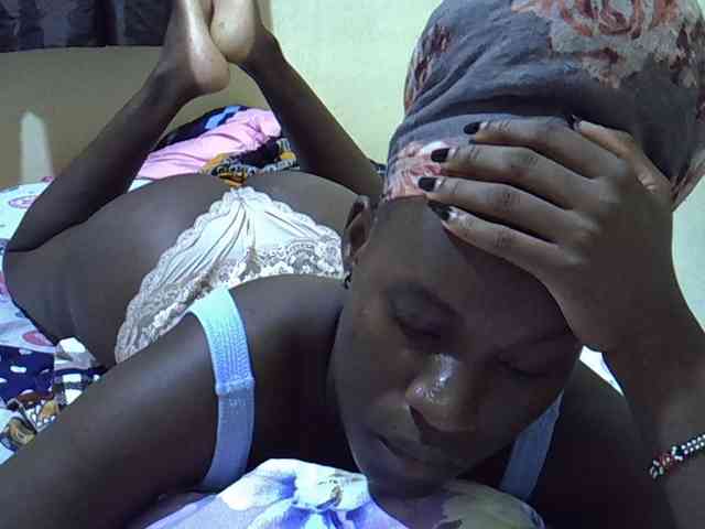 sexxy-maya1 webcam