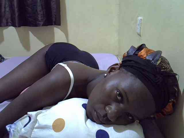sexxy-maya1 webcam