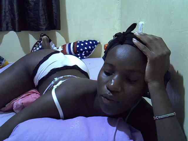 sexxy-maya1 webcam