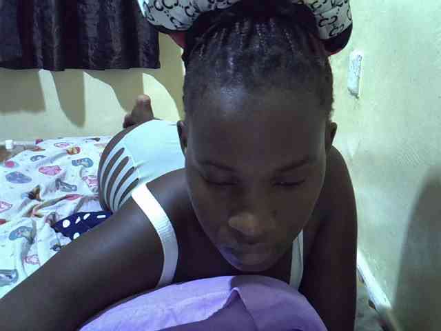sexxy-maya1 webcam