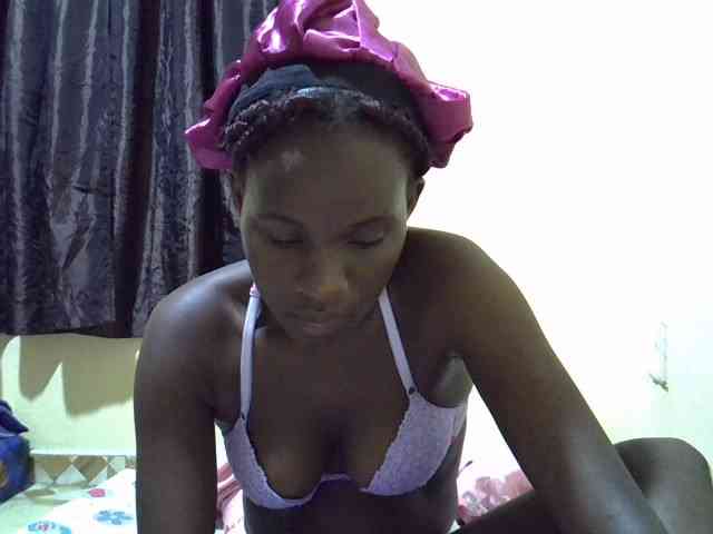 sexxy-maya1 webcam